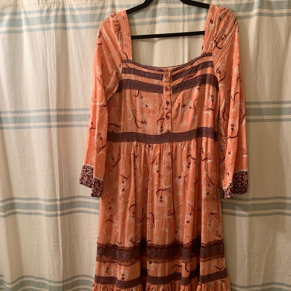 JAASE Bell Sleeved dress